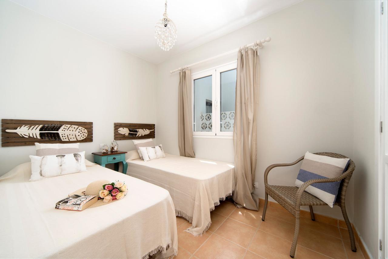 Views Apartament Famara